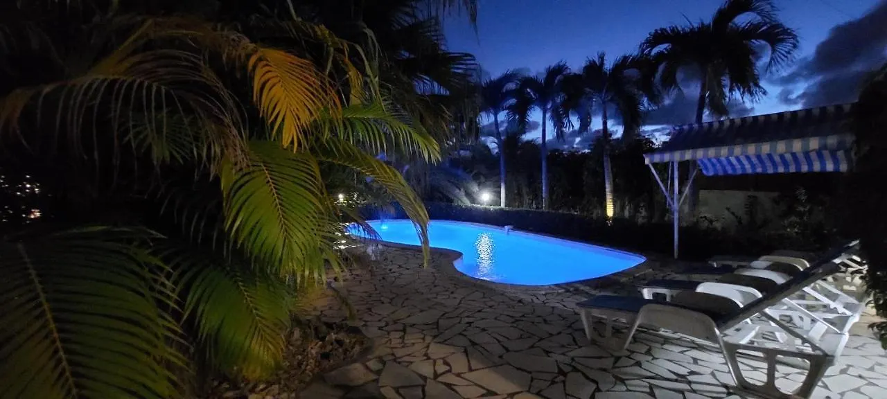 Le Diamant Bleu Vila Sainte-Anne  Casa de Férias Sainte-Anne (Grande-Terre)
