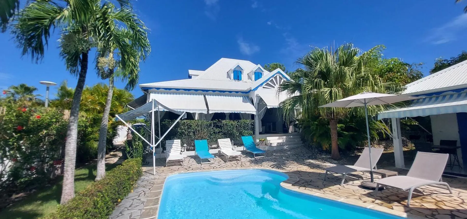 Le Diamant Bleu Vila Sainte-Anne  Casa de Férias