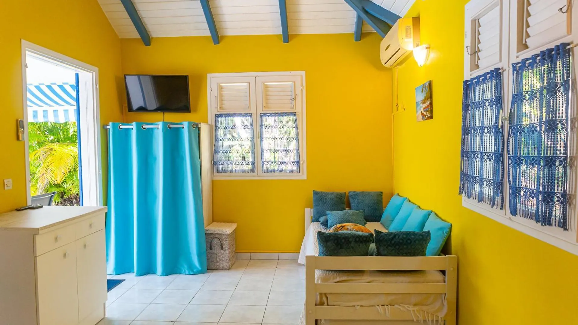 Le Diamant Bleu Vila Sainte-Anne  Casa de Férias